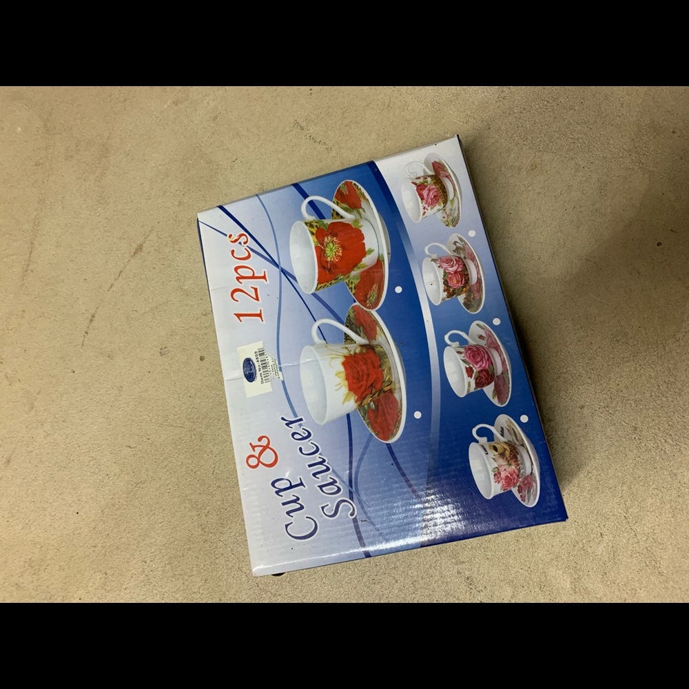 Fancy 6 piece set for beverages.